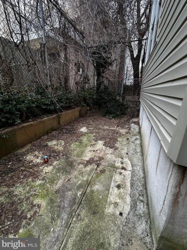 1824 Girard Ave, Philadelphia PA 19130-1516 exterior