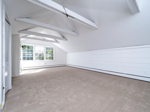 293 New Canaan Rd, Wilton CT 06897-3311 exterior