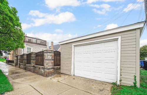 6975 Armitage Ave, Chicago IL 60639-3212 exterior