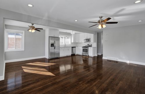 9852 Frst Ave, Chicago IL 60628-1439 exterior