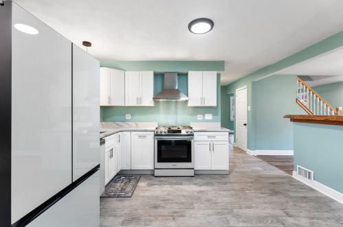 111 Sycamore Dr, Pittsburgh PA  15235-1965 exterior