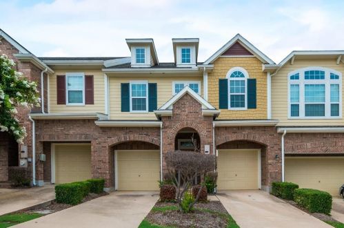 3841 Marcillia Cir, Irving TX  75038-8464 exterior