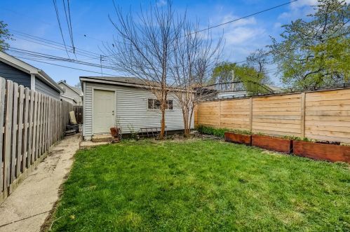 3450 Hamlin Ave, Chicago IL 60655-3915 exterior