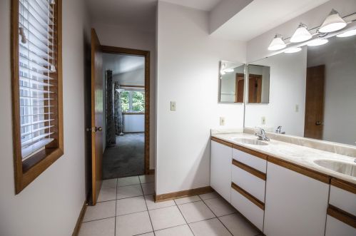 2424 Parnell Ave, Milwaukee WI 53221-4253 exterior