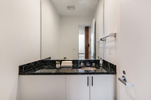 110 Congdon St, Providence RI  02906-1413 exterior