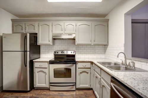 4206 Stillwater Dr, Duluth GA 30096-5596 exterior