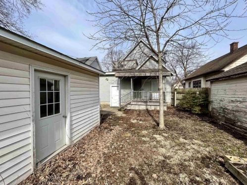 2133 Washington Ave, Madison WI 53704-5208 exterior