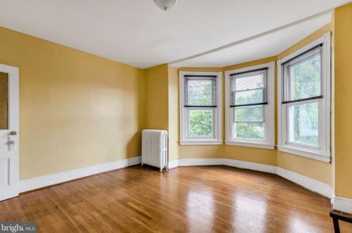 2230 69 St, Philadelphia PA 19142-1828 exterior