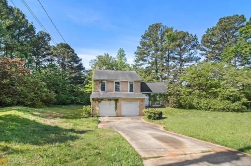 1887 Taffeta Cv, Lithonia, GA 30058-5581