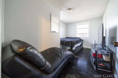 2035 Un Ave, Grand Rapids MI 49507-3218 exterior