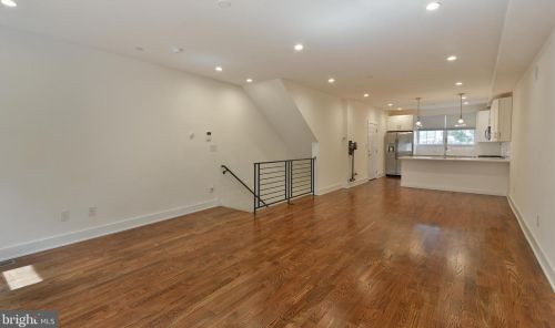 2448 Federal St, Philadelphia PA 19146-3913 exterior