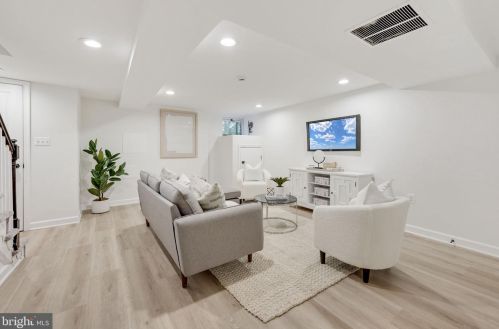 504 Glendale Ave, Alexandria VA 22301-1602 exterior