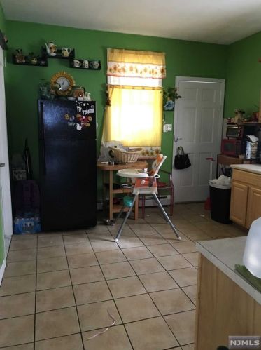 38 Goshen St, Paterson NJ 07503-2208 exterior