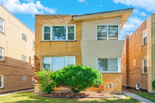 10939 King Dr, Chicago, IL 60628-4409