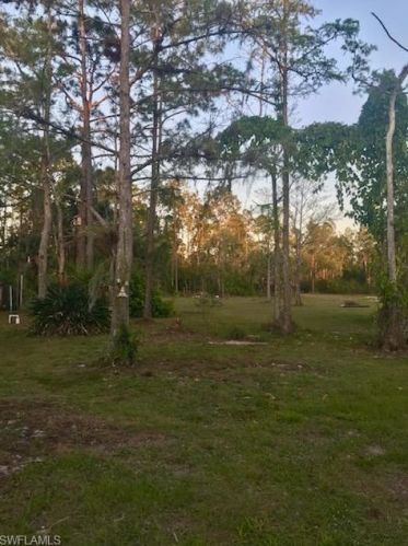 1940 16 St, Naples FL 34117-9416 exterior