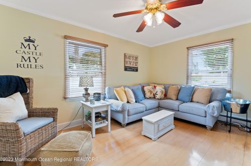 802 Clark St, Point Pleasant Beach NJ 08742-2326 exterior