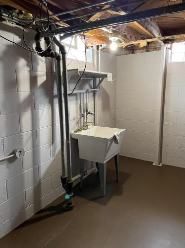 6667 80, Milwaukee WI 53223-5564 exterior