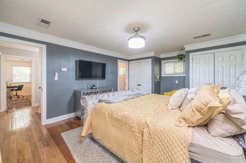 2201 Valley Creek Cir, Lithonia GA  30078-2532 exterior