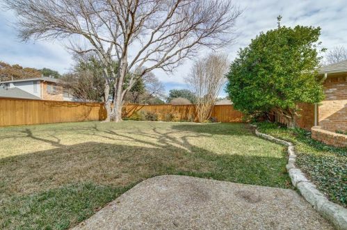 6937 Delmeta Dr, Dallas TX 75248-5529 exterior