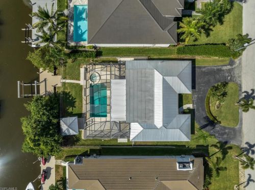 1410 Curlew Ave, Naples FL 34102-3405 exterior