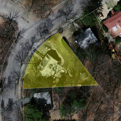 33 Cragmore Rd, Newton MA 02464-1008 aerial view