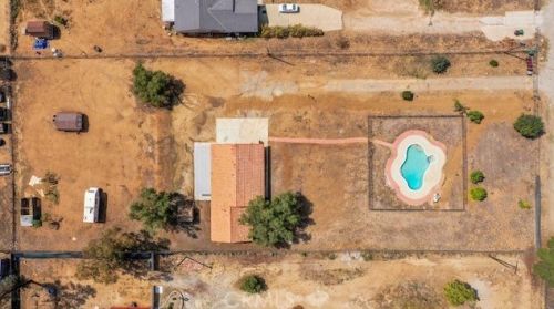 19657 Mariposa Ave, Riverside, CA 92508-9634