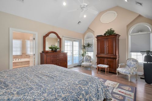 11 Philadelphia Ave, Lavallette NJ 08735-2345 exterior