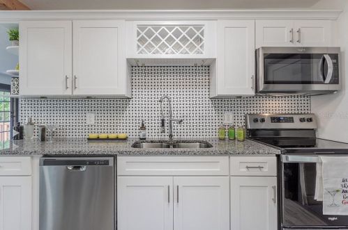 8109 Fielding Ave, Tampa FL  33604-2911 exterior