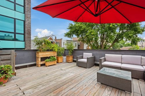 2145 Augusta Blvd, Chicago IL  60622-4837 exterior