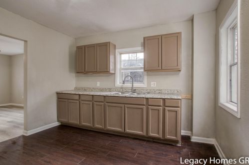 3125 6th St, Meskegon MI  49444-2844 exterior