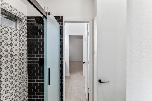 1664 Sagebrush Dr, Frisco TX 75033-7649 exterior