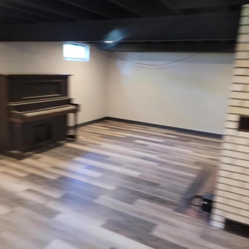 2983 Westland Rd, Meskegon MI  49441-3860 exterior