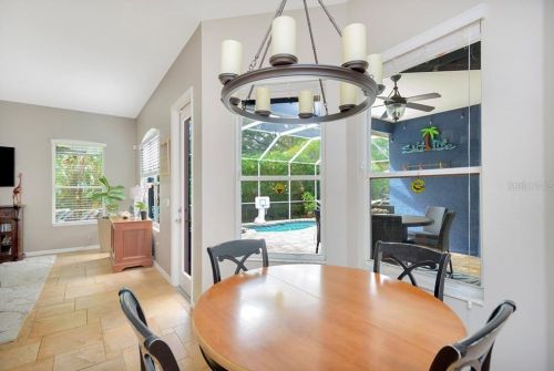 15410 Heathridge Dr, Tampa FL 33625-1638 exterior