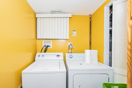 7311 Pensacola Ave, Chicago IL 60706-1156 exterior