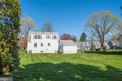 140 Acres Dr, Trenton NJ 08690-3914 exterior