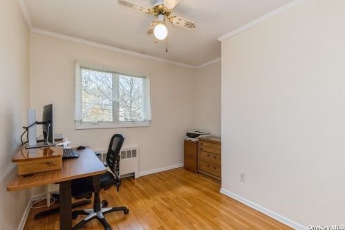 16 Dovecote Ln, Commack NY 11725-2707 exterior