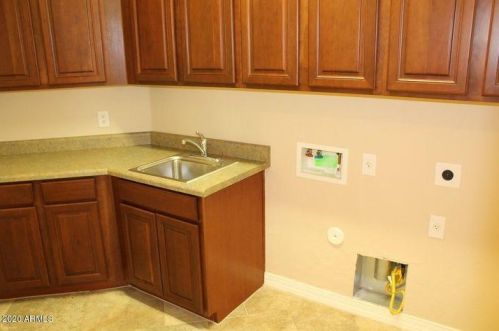 16006 29 Ave, Phoenix AZ 85009-5717 exterior