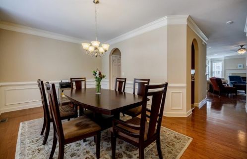 2067 Cobblestone Cir, Atlanta GA 30319-4911 exterior