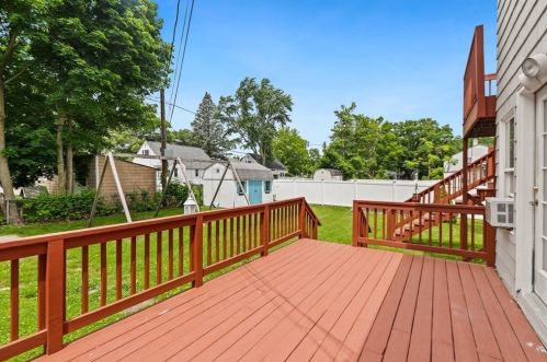 58 Farrar Ave, Worcester MA 01604-3219 exterior