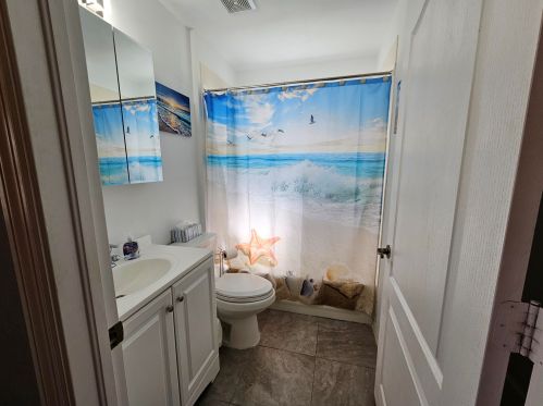 2125 Glen Ridge Dr, Fort Pierce FL  34952-8023 exterior