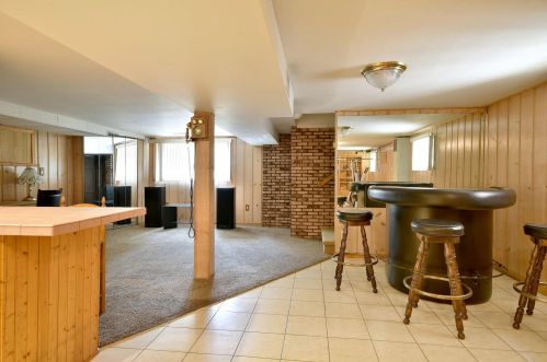 4536 Nottingham Ave, Chicago IL 60656-3825 exterior