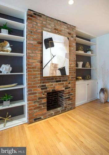 418 Capitol St, Washington DC  20003-4012 exterior