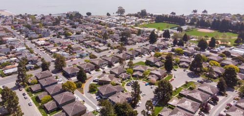 4410 Diamond St, Capitola CA 95010-3054 exterior