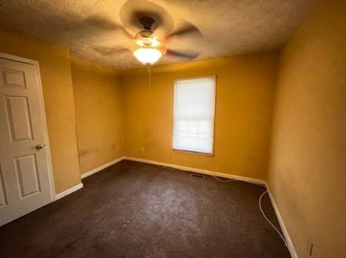 325 Enon Ct, Atlanta GA 30331-8412 exterior