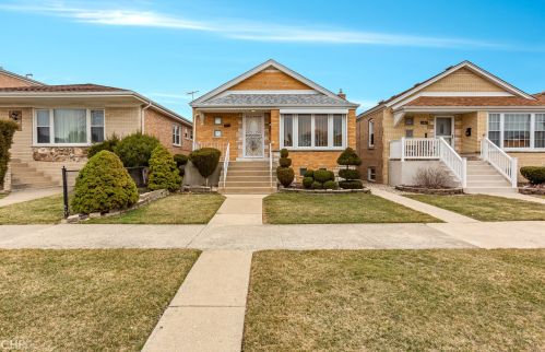 6223 Normandy Ave, Chicago, IL 60638-4123