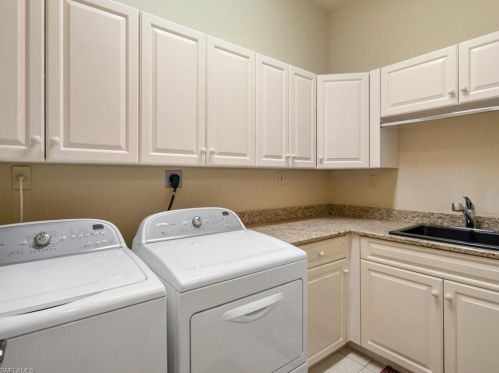 7746 Mulberry Ln, Naples FL 34114-9443 exterior