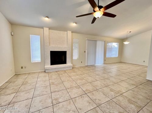 1391 Margate St, Chandler AZ  85224-8522 exterior