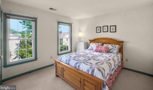 10960 Bloomingdale Dr, Rockville MD 20852-5550 exterior