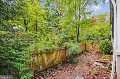 312 Alexandria Ave, Alexandria VA 22301-3036 exterior