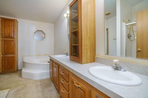 31814 Swisher St, Dowagiac MI 49047-9277 exterior